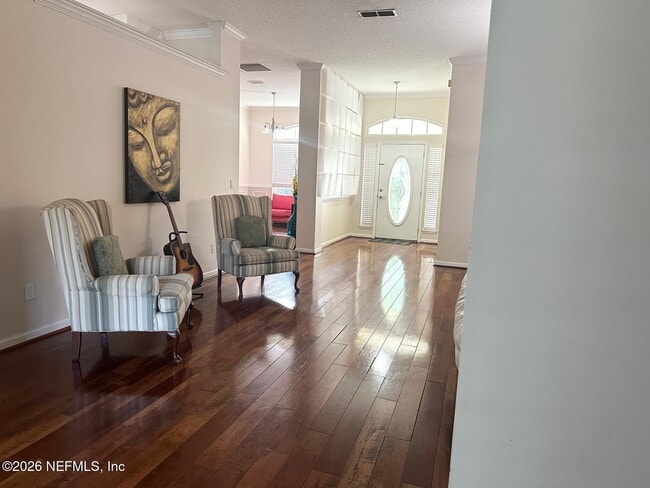 Photo - 1932 Lyndhurst Dr