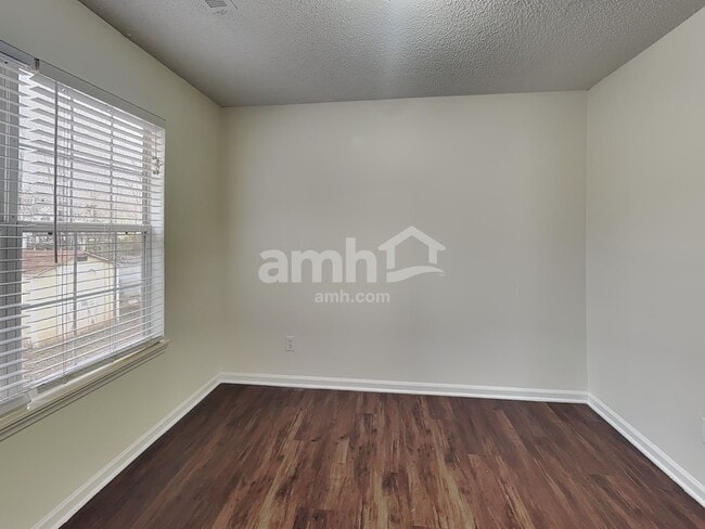 Photo - 16518 Amber Field Dr