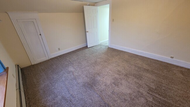 Photo - 103 Perrin Ave Unidad 3rd Floor