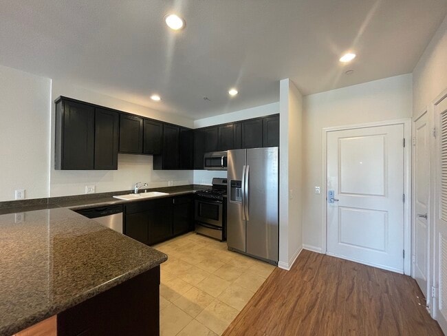 Photo - 5842 Harold Way Unit 302