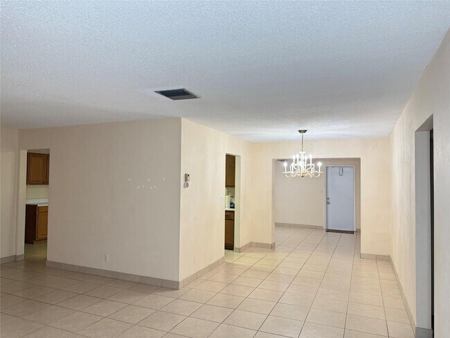 Photo - 7508 NW 67th Ave