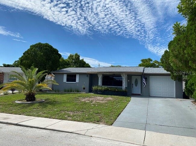 Building Photo - 6220 Glenwood Dr Rental