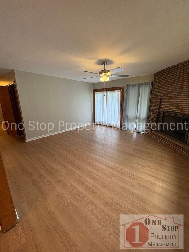 Photo - The Perfect 3 bedroom/2 bathroom home in Independence!