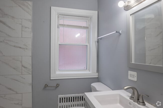 2 habitaciones, 1 baño - 1000 pies cuadrados - 4208-4214 S Michigan Ave