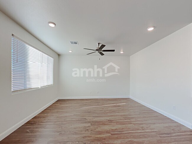 Photo - 723 Terrain Star Ave