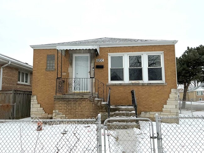 Photo - 6200 S Meade Ave