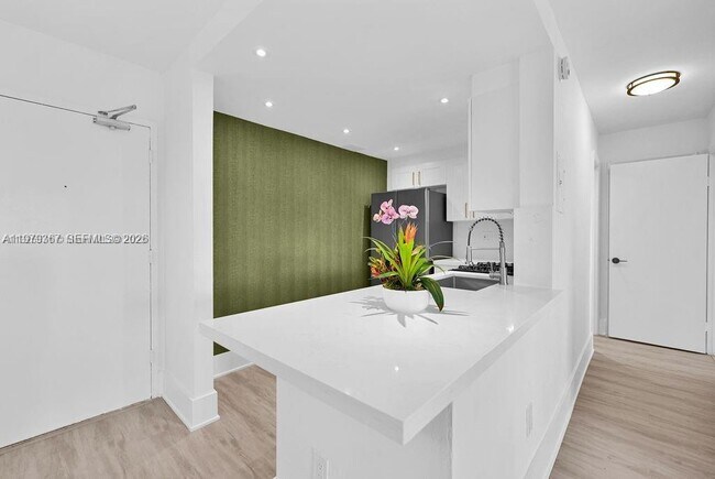 Photo - 2201 Brickell Ave Unit 80