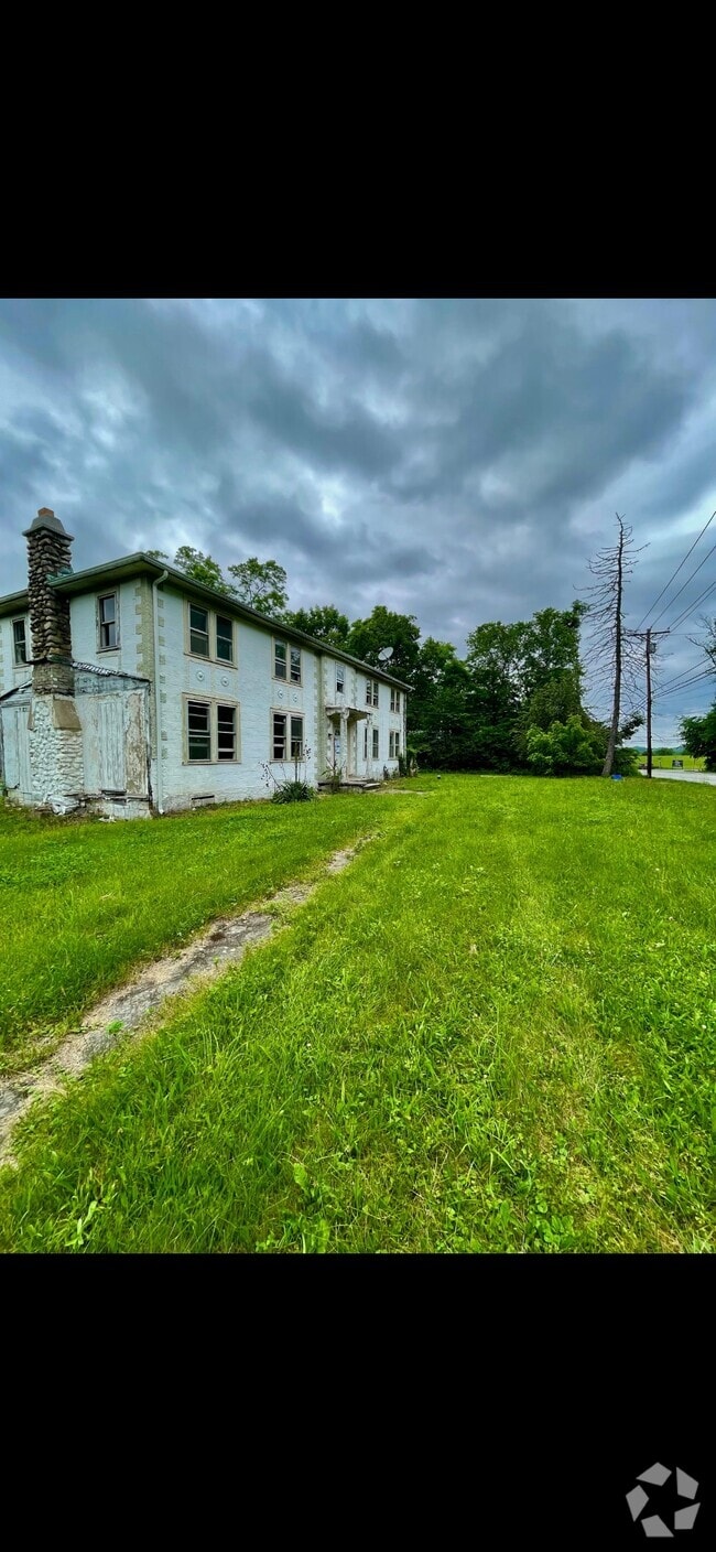 Building Photo - 1533 NY-208 Rental