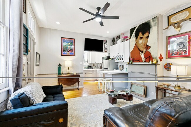 Photo - 922 Elysian Fields Ave Unidad B