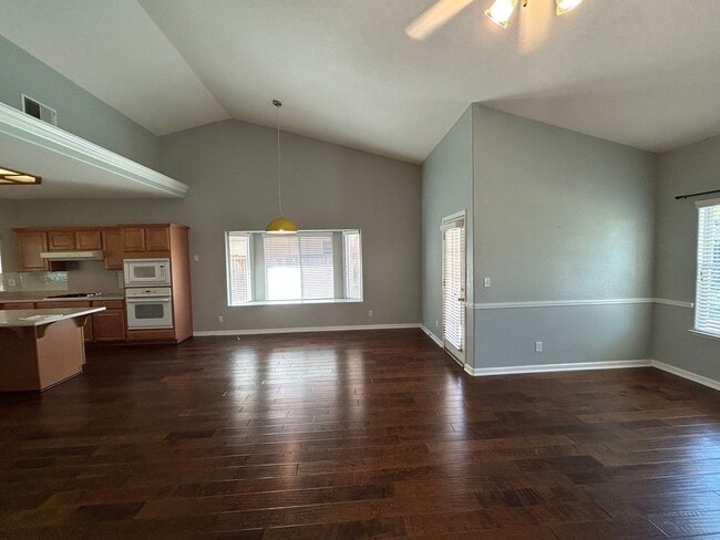 Photo - Beautiful 4 Bed 2 Bath Home in North West Visalia off Akers & Riggin!