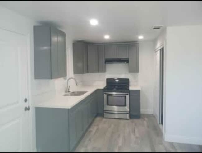 Photo - 1229 Jeffrey St