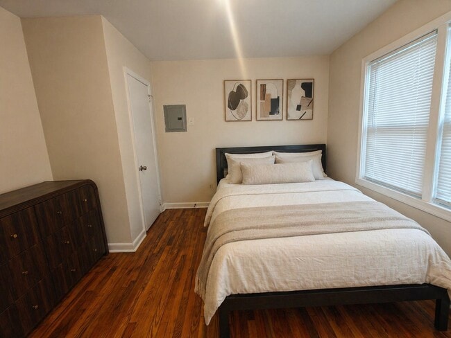 Photo - 2217 Custer St Unit 1