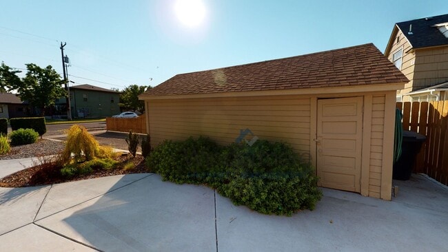 Photo - 207 N Spokane St