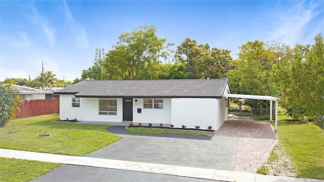 Building Photo - 610 NW 38th Ct Rental