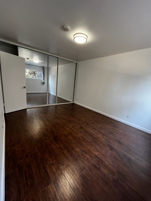 Photo - 1380 W 9th St