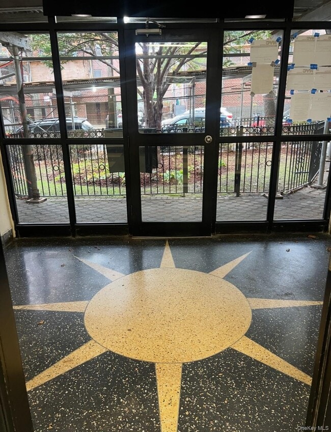 Building Photo - 89-20 55th Ave Unit 4T