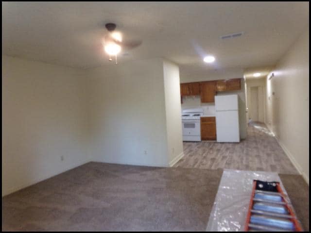 Photo - 610 S Maple St