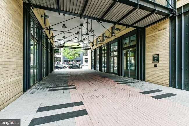 Building Photo - 2125 14th St NW Unit 408