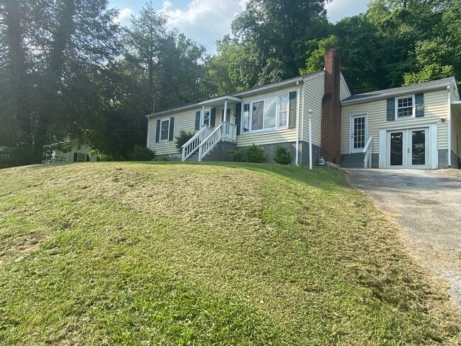 Photo - 776 Valley Dr