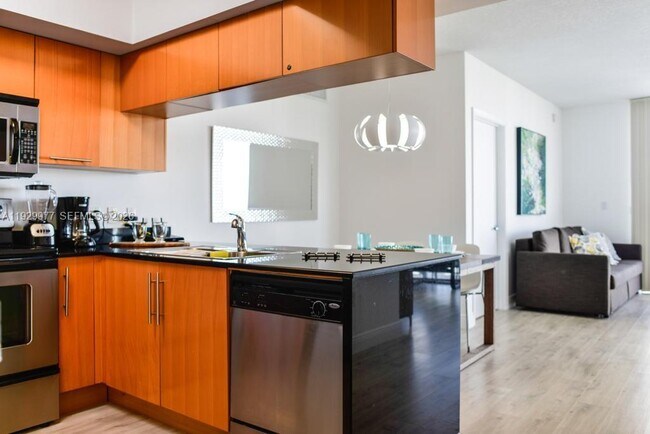 Photo - 1750 N Bayshore Dr Unit 4814