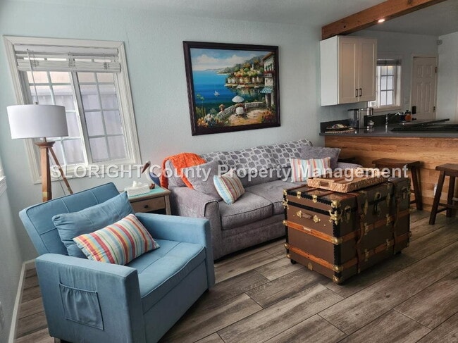 Building Photo - AVAILABLE NOW - Updated Beachside Home in Pismo Beach - 1 Bed / 1 Bath