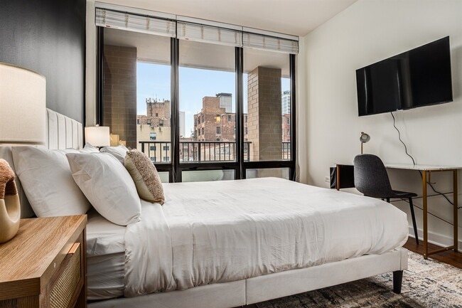 Photo - Chateau on Wells