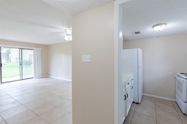 Photo - 15919 Golf Club Dr Unit 111