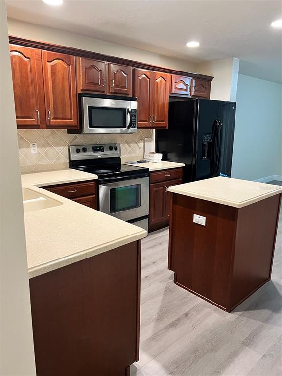 Photo - 8112 Silent Creek Dr