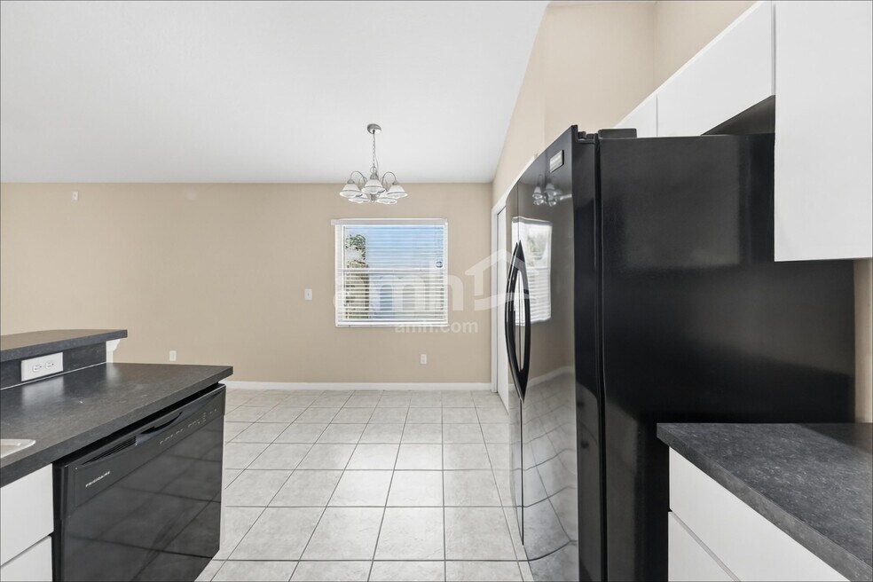 24540 Laurel Ridge Dr