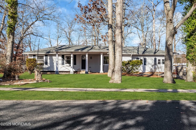 Building Photo - 170 Station Rd