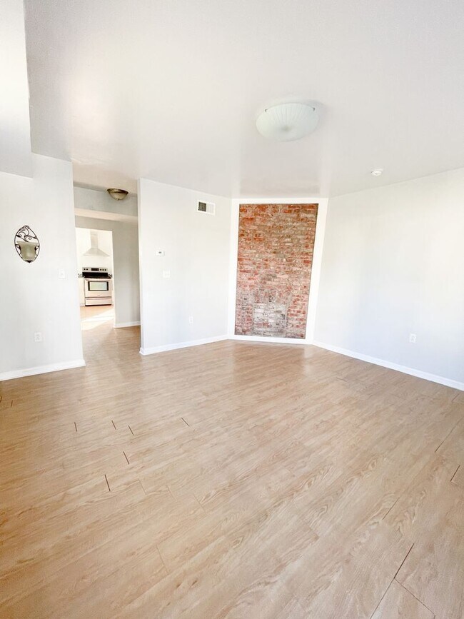 Photo - 2621 S 18th St Unidad Top