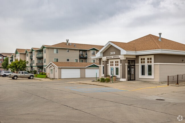 Leasing Office - Cottonwood Apartment Homes