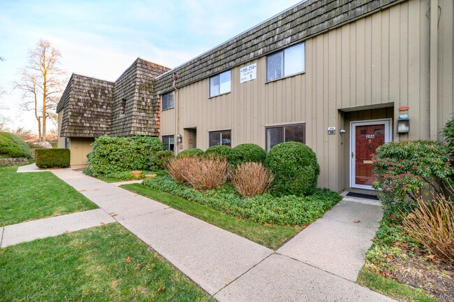 Photo - 206 Gillies Ln Unit 1-5