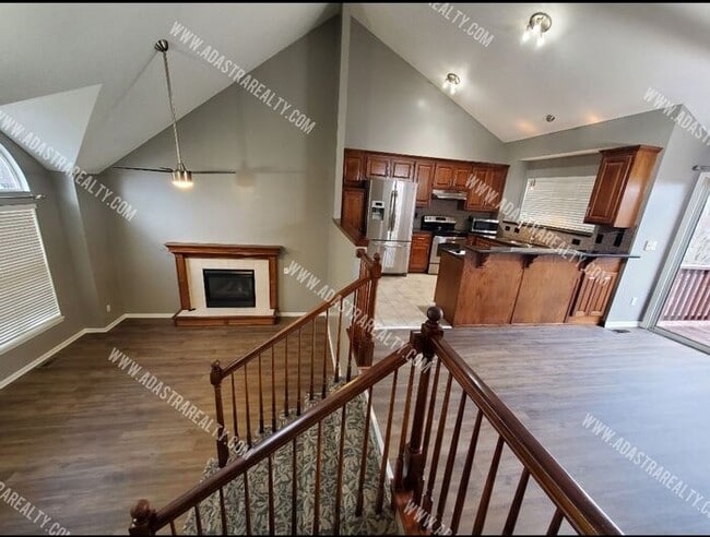 Gorgeous Olathe Home in South Hampton Subdivision-Available in SEPTEMBER!!