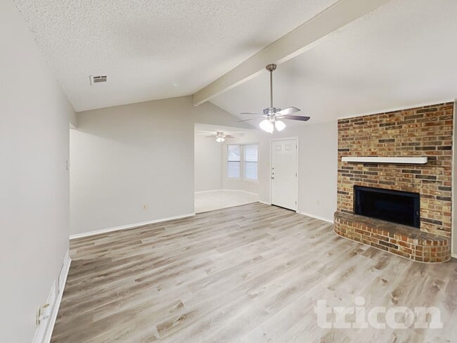 Photo - 5929 Birchhill Rd