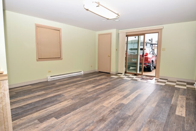 Photo - 5025 Carol St Unit 1