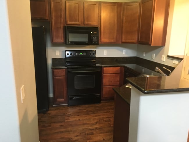Photo - 1900 Danbrook Dr Unidad 322