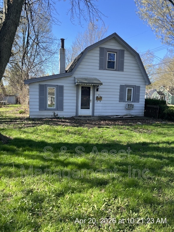 Photo - 300 E Everettdale Ave