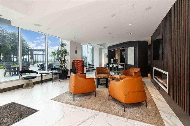 Photo - 400 W Peachtree St NW Unit 2504