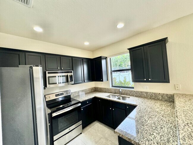 Photo - 3317 W 90th St