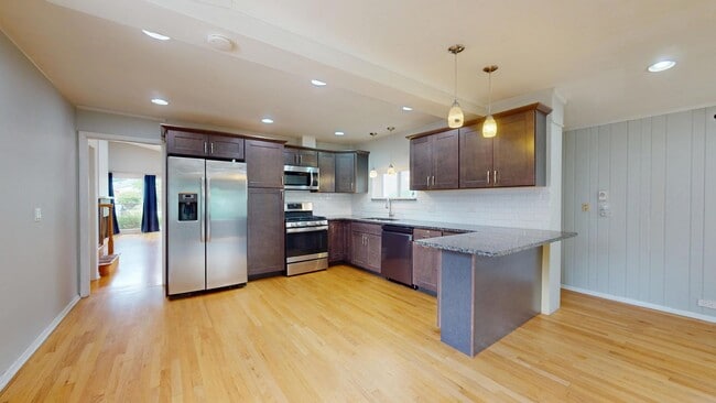 Photo - 9131 Kilbourn Ave