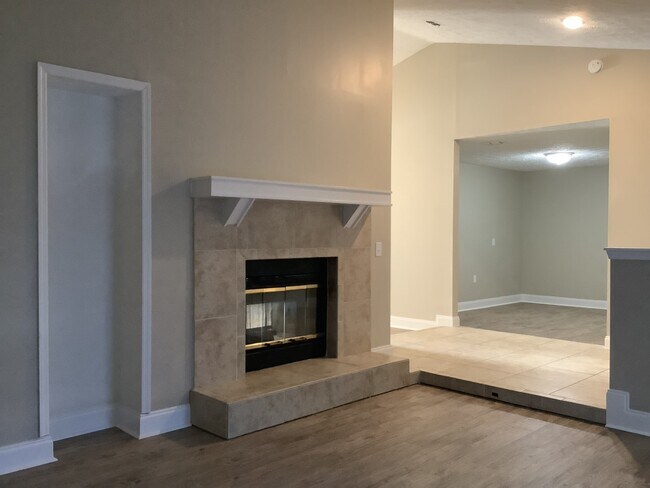 Photo - 4305 Elton Pl