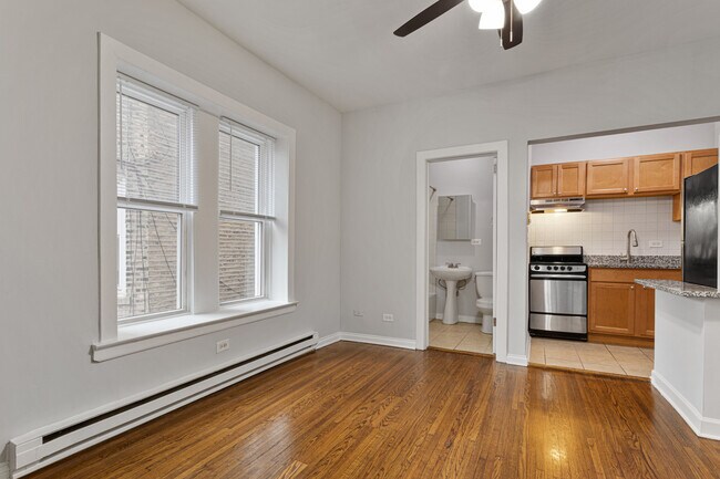 Photo - 1456 W Fargo Ave Unit 101