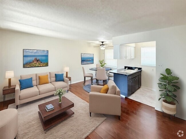 Building Photo - 4811 Live Oak St Unit 203 Rental