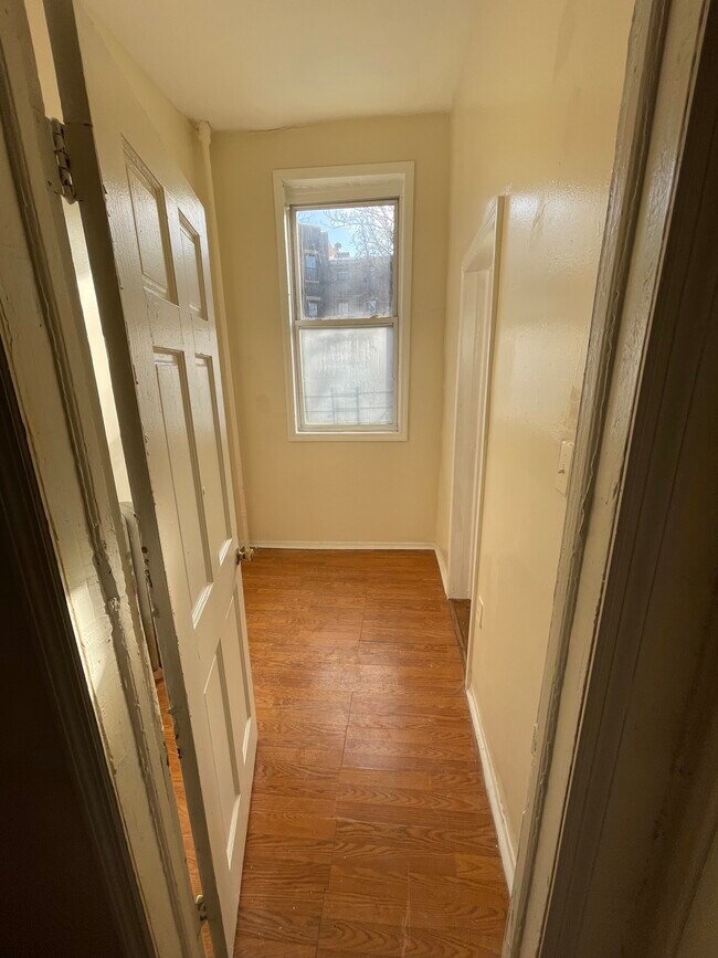 637 Greene Ave