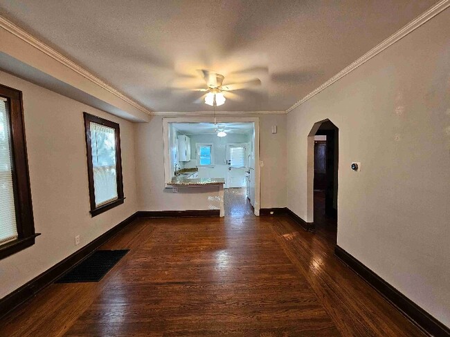 Photo - 7000 Palmetto St