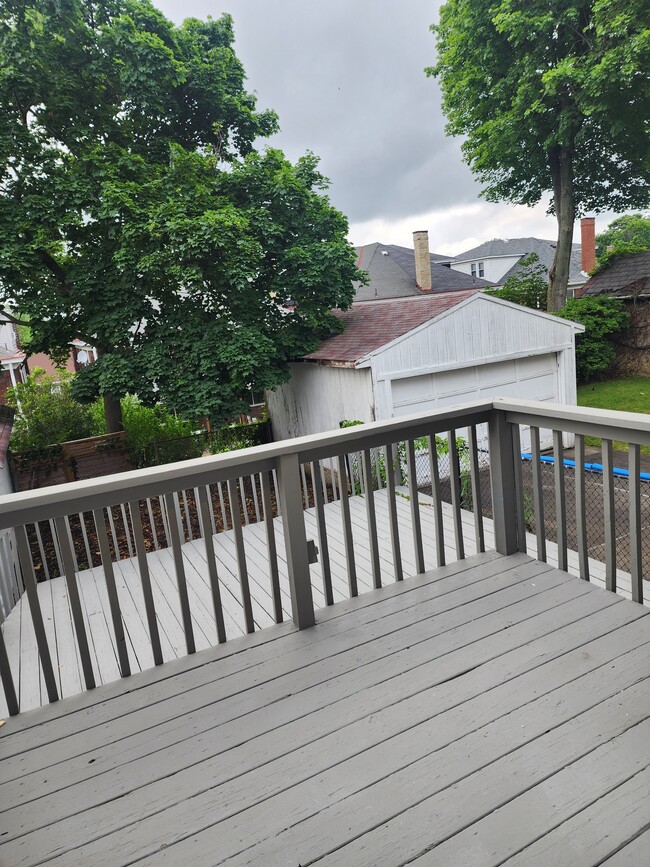 Photo - 5505 Beacon St
