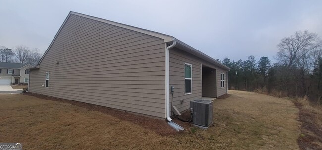 Photo - 214 Moreton Wy