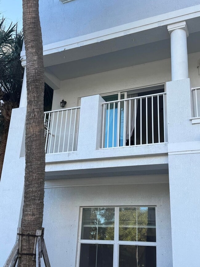 Photo - 1241 Via de Fossi