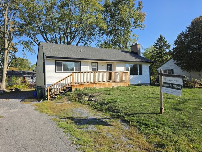 Building Photo - 52 Olive Crescent